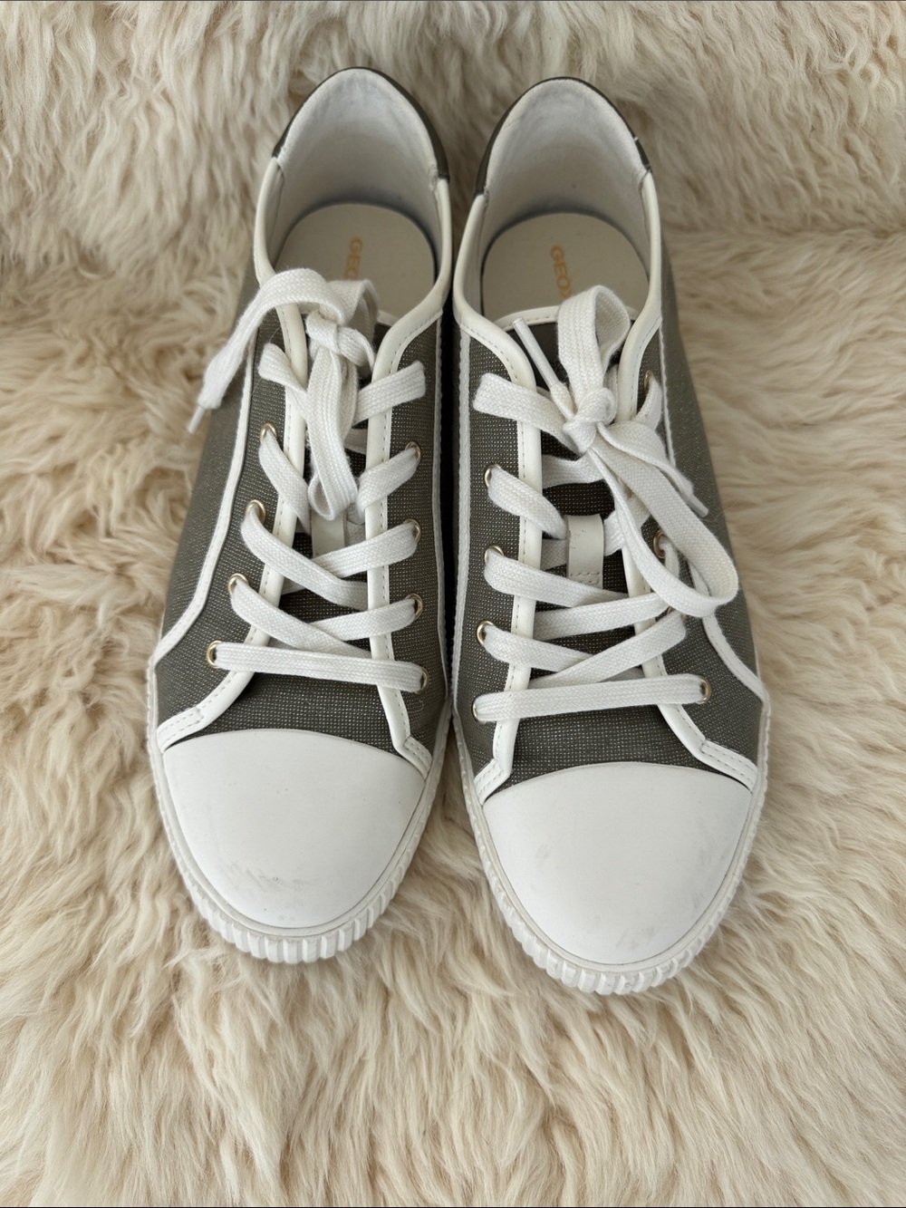 Geox Respira Olive and White Lace-Up Canvas Sneakers